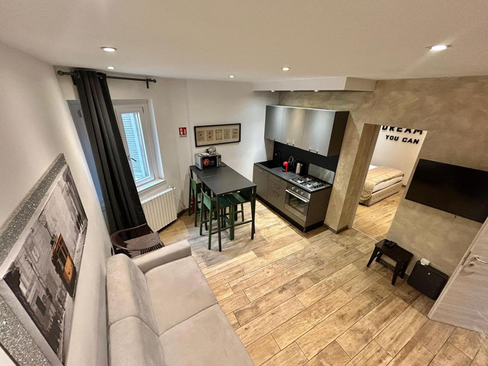 Leonardo Duplex Apartment Milan Exterior photo